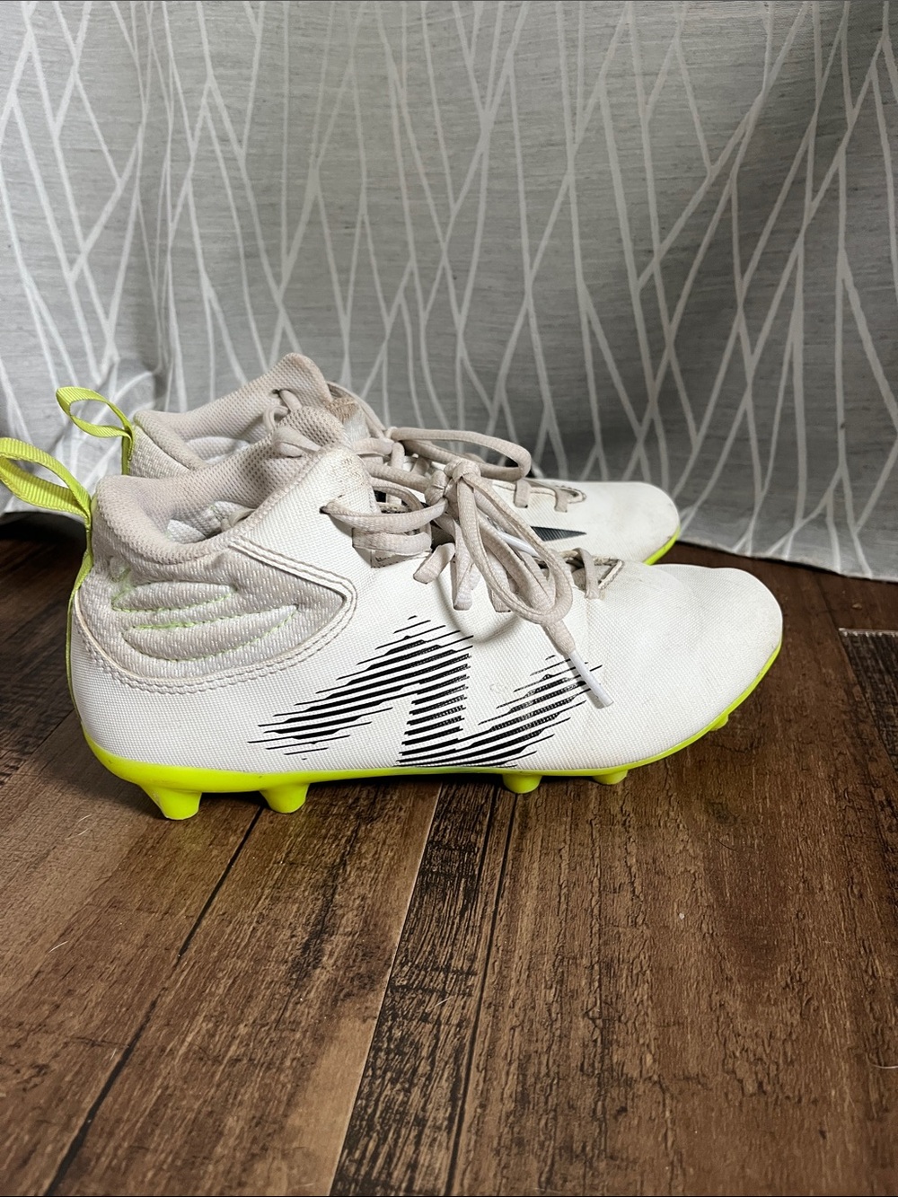 New Balance Rush V4 Cleats